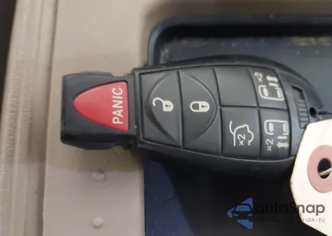 2016 Chrysler Town & Country Touring from USA, damaged, VIN 2C4RC1BGXGR280363